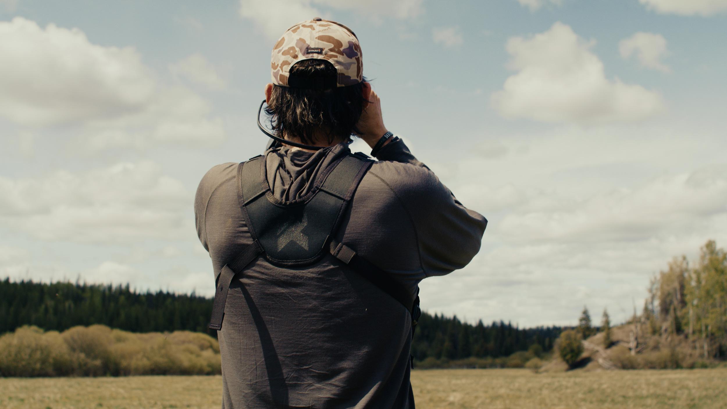 Showing the back of the Kifaru Mesa Bino Harness System