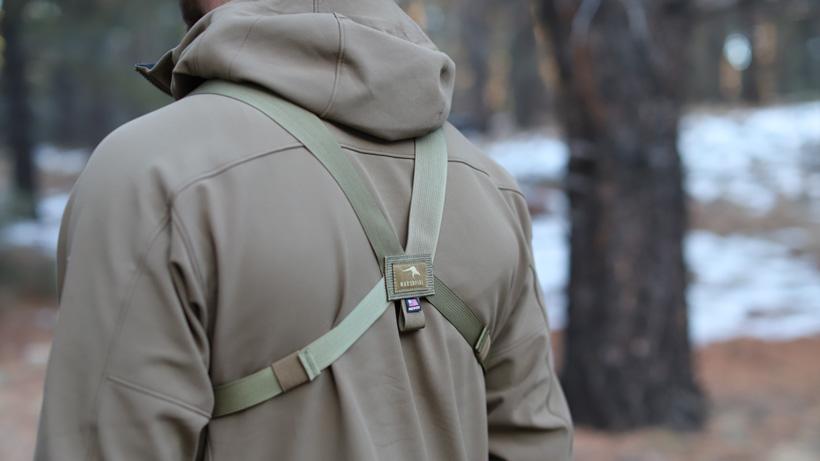 Rear straps on marsupial gear bino pack