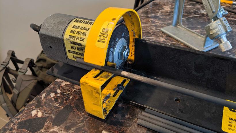 Cutting goldtip arrows arrow saw